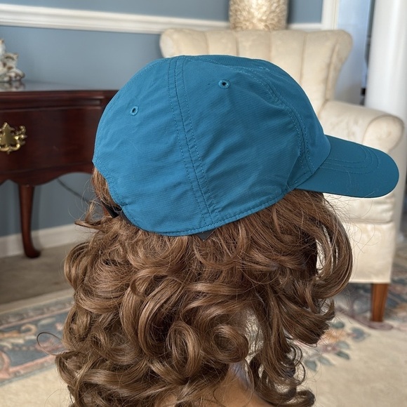 Brand New The North Face Adjustable Baseball Cap Horizon Hat Blue Coral Sporty - Picture 11 of 16